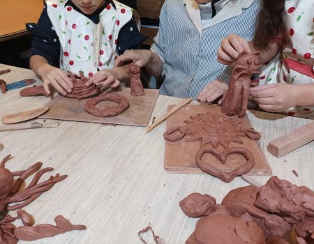 L’Ateul de Gaya - Atelier de modelage en famille
